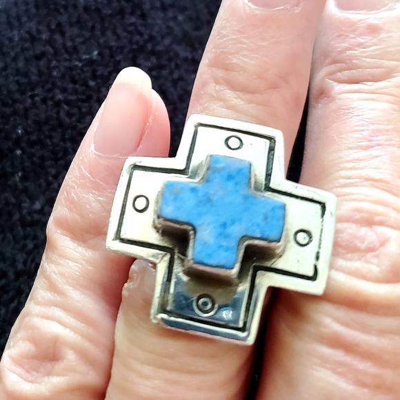 HANDCRAFTED ETCHED STERLING SILVER BLUE TURQUOISE CROSS RING SZ 5 ONE OF A KIND! - Picture 2 of 8
